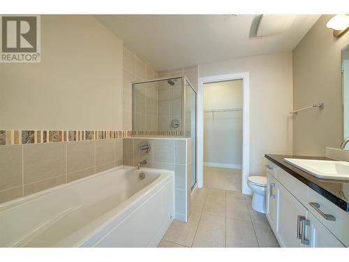 3229 Skyview Lane Unit# 409, West Kelowna, BC - Indoor Photo Showing Bathroom