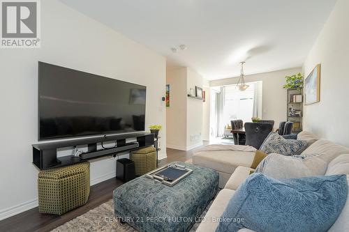 701 - 1148 Dragonfly Avenue, Pickering, ON - Indoor Photo Showing Living Room