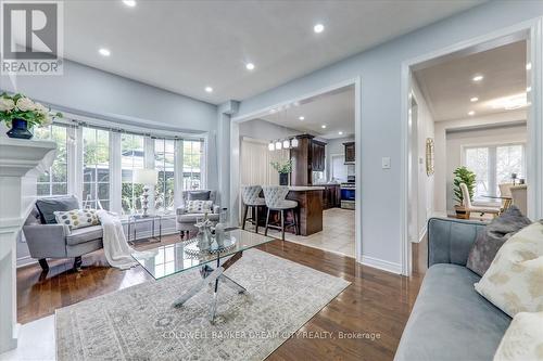 350 Staines Road, Toronto (Rouge), ON - Indoor Photo Showing Living Room