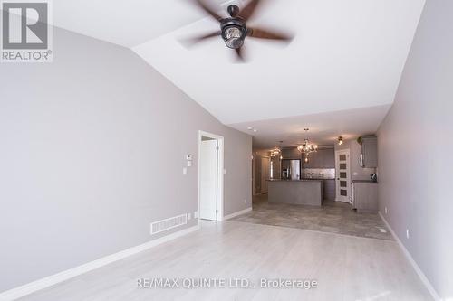 29 Glenview Crescent, Belleville, ON - Indoor Photo Showing Other Room