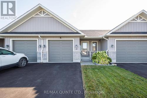 29 Glenview Crescent, Belleville, ON - Outdoor With Facade