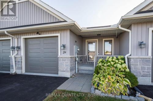 29 Glenview Crescent, Belleville, ON - Outdoor