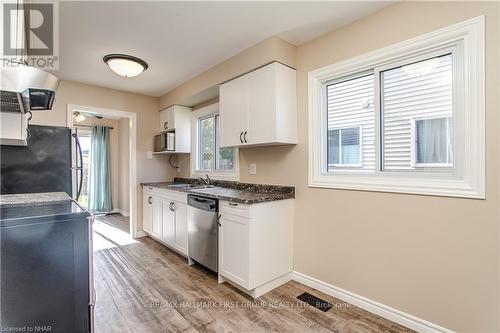 957 Fairbanks Road, Cobourg, ON - Indoor Photo Showing Kitchen With Double Sink