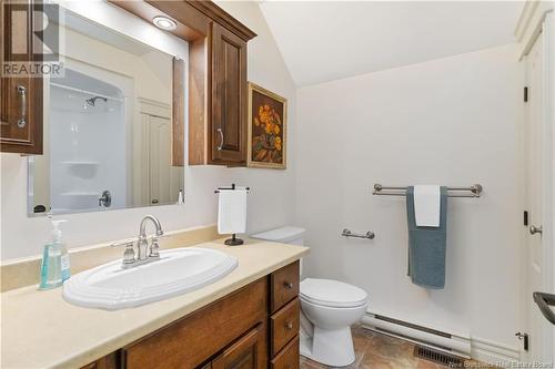 7 Des Cedres Avenue, Saint-Antoine, NB - Indoor Photo Showing Bathroom