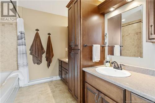 7 Des Cedres Avenue, Saint-Antoine, NB - Indoor Photo Showing Bathroom