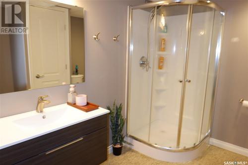 101 Empire Place, Assiniboia, SK - Indoor Photo Showing Bathroom