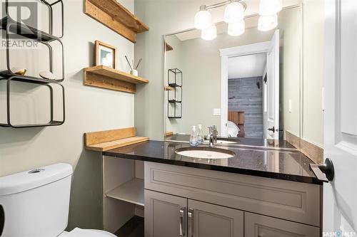 306 Waterbury Road, Saskatoon, SK - Indoor Photo Showing Bathroom