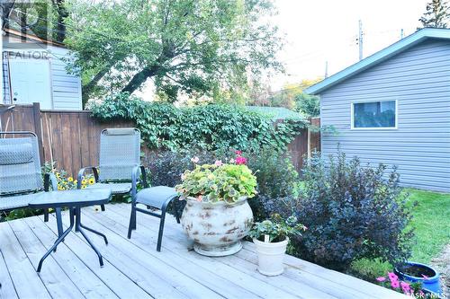 415 25Th Street W, Saskatoon, SK - Outdoor