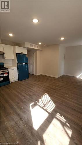 30 Stirton Street Unit# 1, Hamilton, ON - Indoor Photo Showing Kitchen