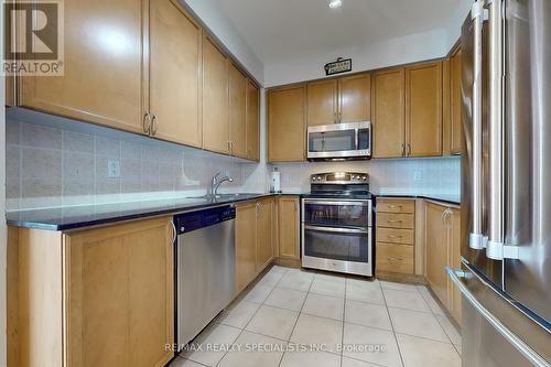 2710 - 4090 Living Arts Drive, Mississauga (City Centre), ON - Indoor Photo Showing Kitchen