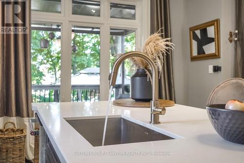 114 Ferris Road, Toronto (O'Connor-Parkview), ON - Indoor Photo Showing Kitchen