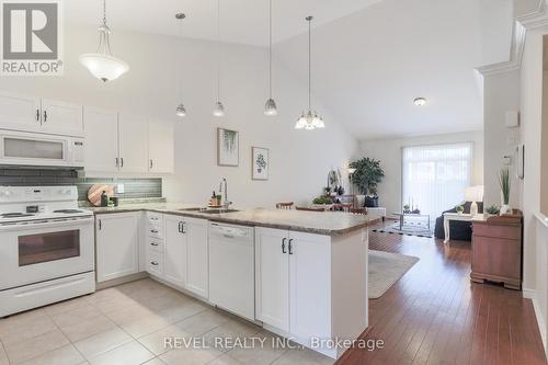 59 Chadwin Drive, Kawartha Lakes (Lindsay), ON - Indoor Photo Showing Kitchen