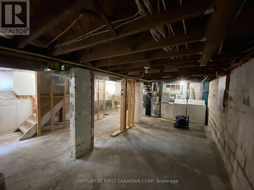 370 Victoria Street, London, ON - Indoor Photo Showing Basement