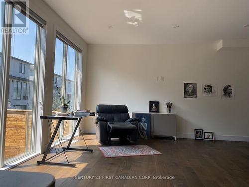 19 - 1820 Canvas Way, London, ON - Indoor Photo Showing Other Room