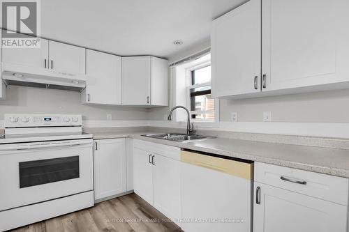 456 Andrew Street, South Huron (Exeter), ON - Indoor Photo Showing Kitchen With Double Sink