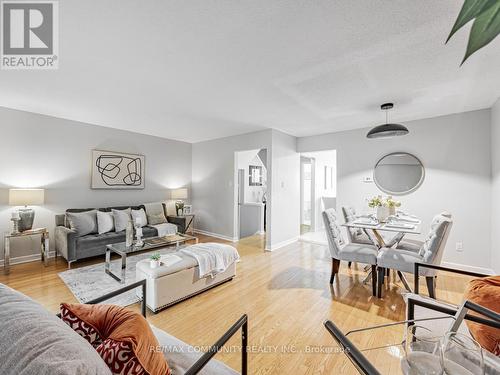 379 Military Trail, Toronto, ON - Indoor Photo Showing Living Room