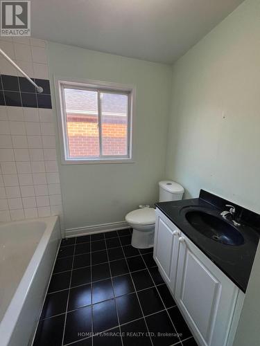 245 Fernforest Drive, Brampton (Sandringham-Wellington), ON - Indoor Photo Showing Bathroom