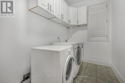 165 St Nicholas Crescent, Vaughan, ON - Indoor Photo Showing Laundry Room