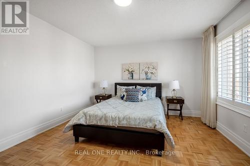 165 St Nicholas Crescent, Vaughan, ON - Indoor Photo Showing Bedroom