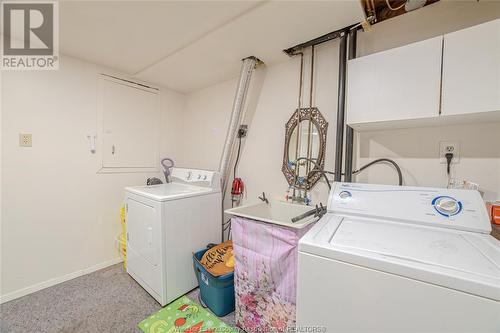 1375 Hallmark, Windsor, ON - Indoor Photo Showing Laundry Room