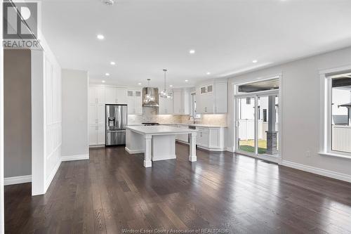 339 Benjamin, Belle River, ON - Indoor Photo Showing Kitchen With Upgraded Kitchen