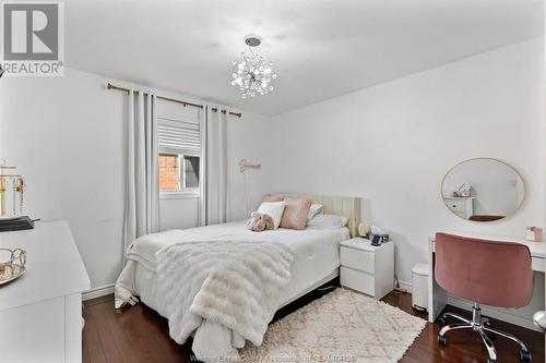 4817 Barcelona Crescent, Windsor, ON - Indoor Photo Showing Bedroom