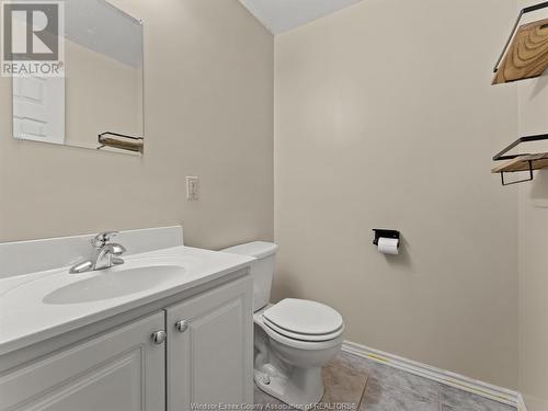 2468 Norman Road, Windsor, ON - Indoor Photo Showing Bathroom