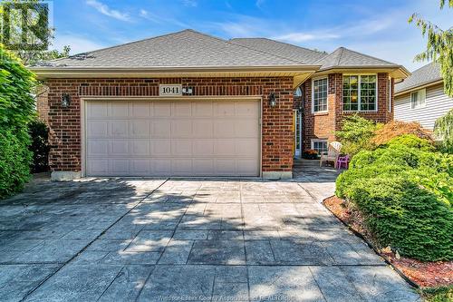 1041 Bellagio Drive, Windsor, ON - Outdoor