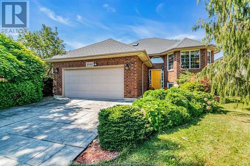 1041 Bellagio Drive, Windsor, ON - Outdoor