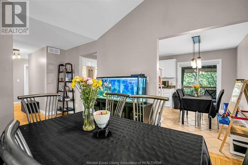 1041 Bellagio Drive, Windsor, ON - Indoor Photo Showing Dining Room