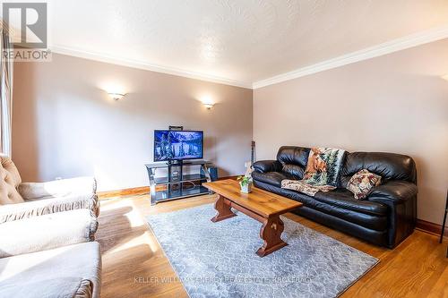 209 Chadburn Street, Oshawa (Central), ON - Indoor Photo Showing Living Room