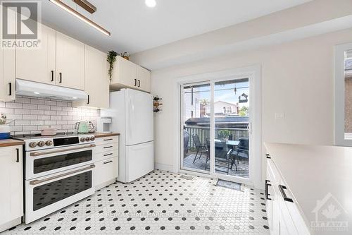 44 Putman Avenue, Ottawa, ON - Indoor Photo Showing Kitchen