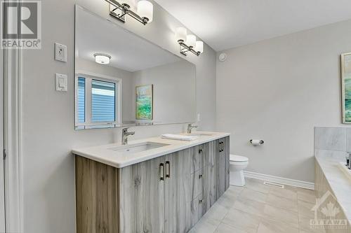 844 Snowdrop Crescent, Ottawa, ON - Indoor Photo Showing Bathroom