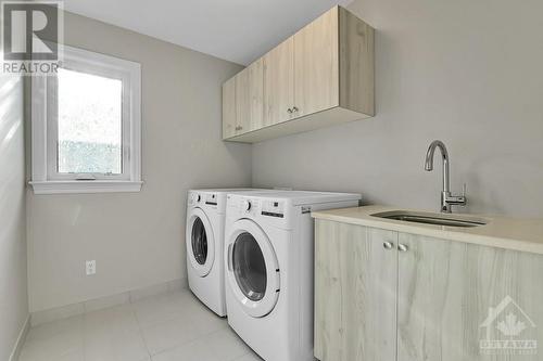 844 Snowdrop Crescent, Ottawa, ON - Indoor Photo Showing Laundry Room