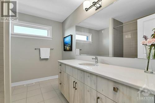 844 Snowdrop Crescent, Ottawa, ON - Indoor Photo Showing Bathroom