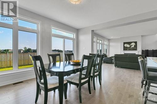 844 Snowdrop Crescent, Ottawa, ON - Indoor Photo Showing Dining Room