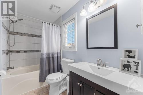 6457 Beausejour Drive, Ottawa, ON - Indoor Photo Showing Bathroom