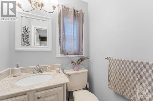 6457 Beausejour Drive, Ottawa, ON - Indoor Photo Showing Bathroom