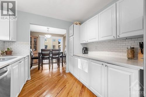 6457 Beausejour Drive, Ottawa, ON - Indoor Photo Showing Kitchen With Upgraded Kitchen