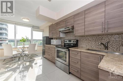 1500 Riverside Drive Unit#705, Ottawa, ON - Indoor Photo Showing Kitchen With Stainless Steel Kitchen With Upgraded Kitchen