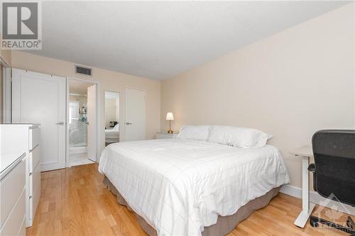 1500 Riverside Drive Unit#705, Ottawa, ON - Indoor Photo Showing Bedroom