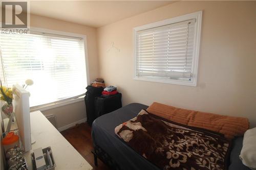 122 Southern Avenue, Timmins, ON - Indoor Photo Showing Bedroom