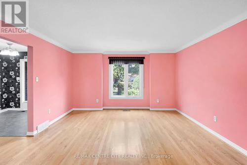 17 - 70 Sunnyside Drive, London, ON - Indoor Photo Showing Other Room