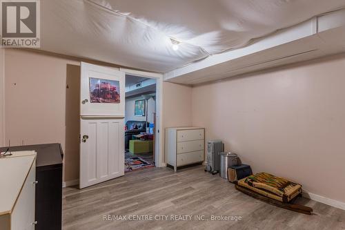 33 Turner Avenue, Kitchener, ON - Indoor