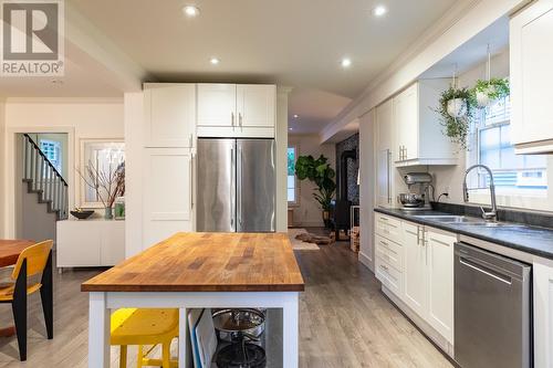 71 West Valley Road, Corner Brook, NL - Indoor Photo Showing Kitchen With Double Sink