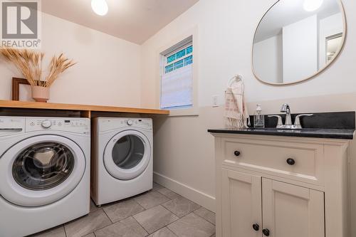 71 West Valley Road, Corner Brook, NL - Indoor Photo Showing Laundry Room