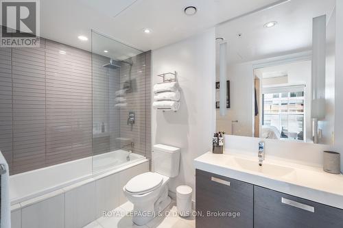 633 - 629 King Street W, Toronto, ON - Indoor Photo Showing Bathroom