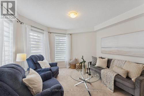 44 - 1640 Grandview Street N, Oshawa (Taunton), ON - Indoor Photo Showing Living Room