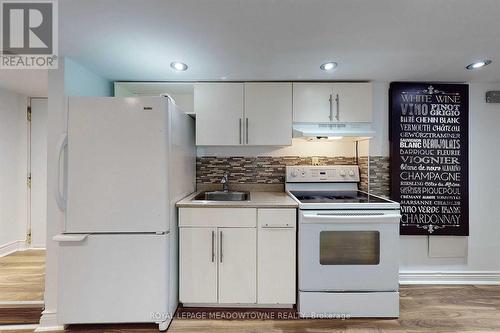 564 Pharmacy Avenue, Toronto, ON - Indoor Photo Showing Kitchen