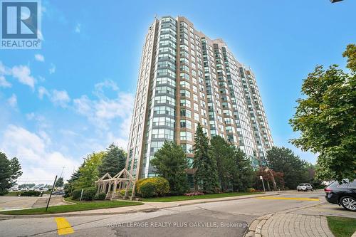 1310 - 2177 Burnhamthorpe Road W, Mississauga, ON - Outdoor With Facade